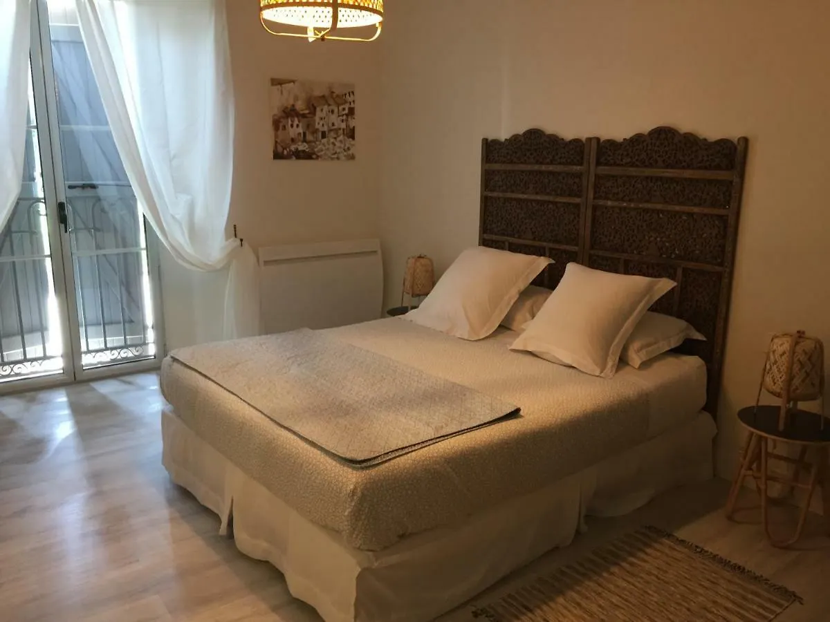 Domaine en castanet Bed and Breakfast Caraman