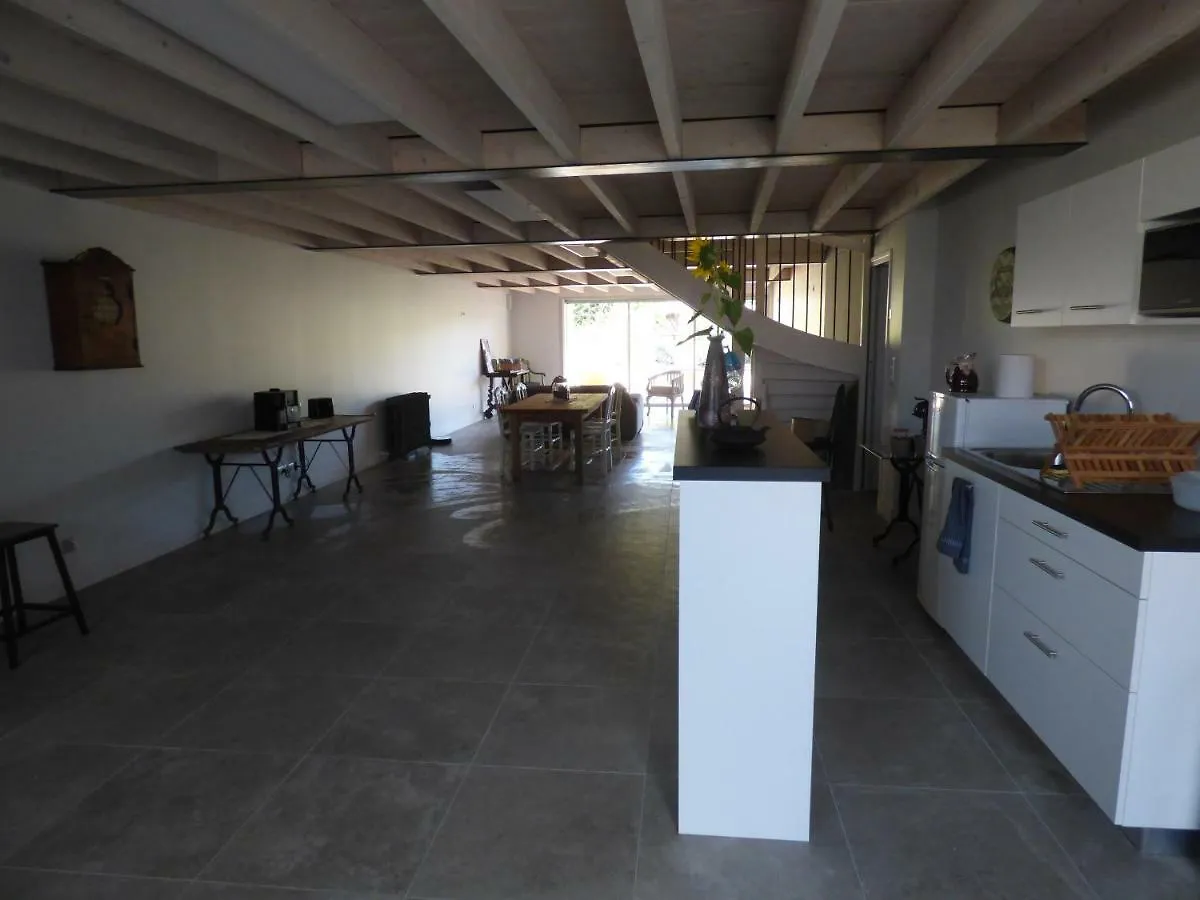 Domaine en castanet Bed and Breakfast Caraman